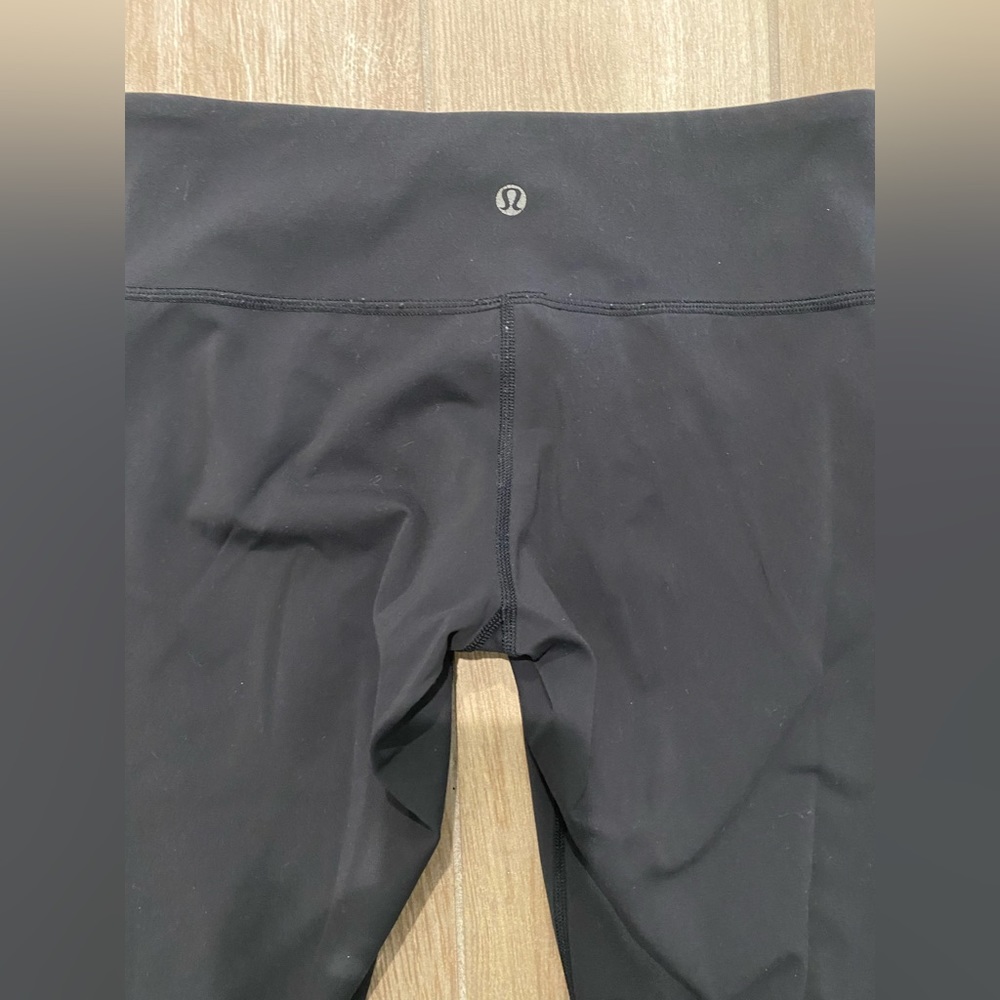 6 pairs of leggings (4 Lululemon, 1 Alo, 1 Gymshark) - sold together - Picture 5 of 16